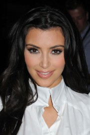 Kim-Kardashian---2009-Pepsi-Max-Bullrun-Launch-Party-13.md.jpg
