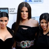 Kim-Kardashian---2nd-Annual-A-List-Awards-01