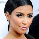 Kim-Kardashian---2nd-Annual-A-List-Awards-13