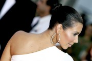 Kim-Kardashian---61st-Annual-Primetime-Emmy-Awards-10.md.jpg