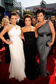 Kim-Kardashian---62nd-Annual-Primetime-Emmy-Awards-53.md.jpg