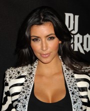 Kim Kardashian DJ Hero Launch 03