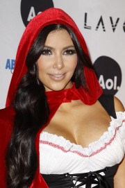 Kim-Kardashian---Heidi-Klums-11th-Annual-Halloween-Party-27.md.jpg