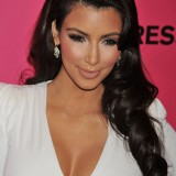 Kim-Kardashian---Hollywood-Life-6th-Hollywood-Style-Awards-27
