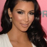 Kim-Kardashian---Hollywood-Life-6th-Hollywood-Style-Awards-36