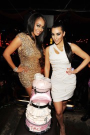 Kim-Kardashian---Lala-Vasquez-Celebrates-Her-Bachelorette-Party-At-Tao-Las-Vegas-04.md.jpg