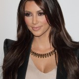 Kim-Kardashian---Miami-Dolphins-Orange-Carpet-06
