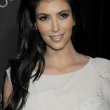 Kim-Kardashian---New-Book-Mommywood-14