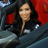 Kim-Kardashian---Pepsi-Max-Bullrun-Rally-2009-Green-Flag-Rally-Start-Event-05