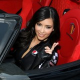 Kim-Kardashian---Pepsi-Max-Bullrun-Rally-2009-Green-Flag-Rally-Start-Event-09