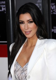 Kim Kardashian Premiere Of The Taking Of Pelham 123 07