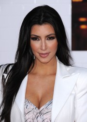 Kim-Kardashian---Premiere-Of-The-Taking-Of-Pelham-123-18.md.jpg