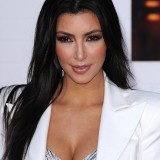 Kim-Kardashian---Premiere-Of-The-Taking-Of-Pelham-123-18