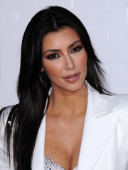 Kim-Kardashian---Premiere-Of-The-Taking-Of-Pelham-123-20.md.jpg