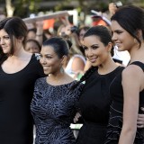 Kim-Kardashian---Premiere-Of-The-Twilight-Saga-Eclipse-25