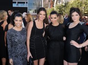 Kim-Kardashian---Premiere-Of-The-Twilight-Saga-Eclipse-27.md.jpg