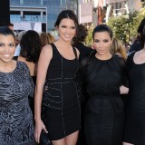 Kim-Kardashian---Premiere-Of-The-Twilight-Saga-Eclipse-28