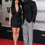 Kim-Kardashian---Premiere-Of-Transformers-Revenge-of-the-Fallen-Los-Angeles-Premiere-02