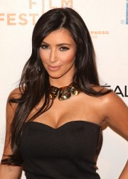 Kim-Kardashian---Premiere-Of-Wonderful-World-09.md.jpg