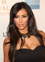 Kim-Kardashian---Premiere-Of-Wonderful-World-10.md.jpg