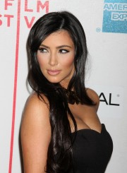 Kim-Kardashian---Premiere-Of-Wonderful-World-12.md.jpg