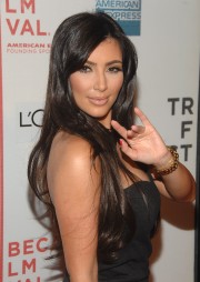 Kim-Kardashian---Premiere-Of-Wonderful-World-24.md.jpg