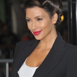 Kim-Kardashian---Premiere-of-Warner-Bros-Whiteout-12