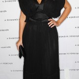 Kim-Kardashian---Private-Pre-Oscar-Dinner-04