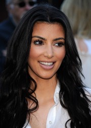 Kim-Kardashian---Reebok-EasyTone-Footwear-Celebration-02.md.jpg