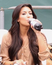 Kim-Kardashian---Sony-Ericsson-Open-Day6-20.md.jpg