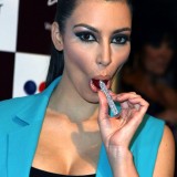 Kim-Kardashian---Sugar-Factory-Grand-Opening-09