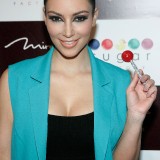 Kim-Kardashian---Sugar-Factory-Grand-Opening-28