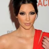 Kim-Kardashian---Unmasking-For-The-Resnick-Pavilion-28