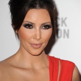 Kim-Kardashian---Unmasking-For-The-Resnick-Pavilion-31