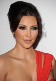 Kim-Kardashian---Unmasking-For-The-Resnick-Pavilion-32.md.jpg