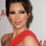 Kim-Kardashian---Unmasking-For-The-Resnick-Pavilion-35