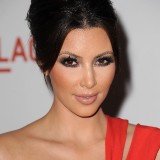 Kim-Kardashian---Unmasking-For-The-Resnick-Pavilion-39