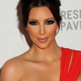 Kim-Kardashian---Unmasking-For-The-Resnick-Pavilion-59