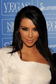 Kim-Kardashian---Vegas-Magazines-7th-Anniversary-Party-02.md.jpg