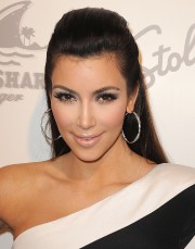 Kim-Kardashian-Celebrates-Ocean-Drive-Magazines-17th-Anniversary-Party-01.md.jpg