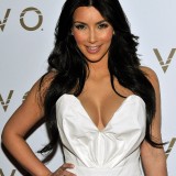 Kim-Kardashian-Hosts-The-Queen-Of-Hearts-Ball-01