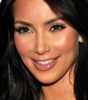 Kim Kardashian Hosts The Queen Of Hearts Ball 03