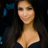 Kim-Kardashian-Makes-Instore-Appearance-Optus-02