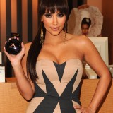 Kim-Kardashian-Promotes-Her-Fragrance-Line-At-Perfumania-34