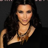 Kim-Kardashian-Promotes-Her-New-Fragrance-04