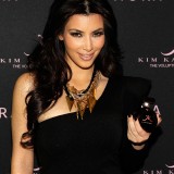 Kim-Kardashian-Promotes-Her-New-Fragrance-09