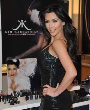 Kim-Kardashian-Promotes-Her-New-Fragrance-43.md.jpg