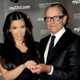 Kim-Kardashian-Promotes-The-Ultimate-Engagement-Ring-11