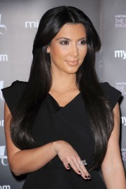 Kim-Kardashian-Promotes-The-Ultimate-Engagement-Ring-24.md.jpg