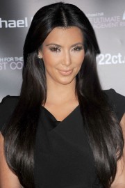 Kim-Kardashian-Promotes-The-Ultimate-Engagement-Ring-29.md.jpg
